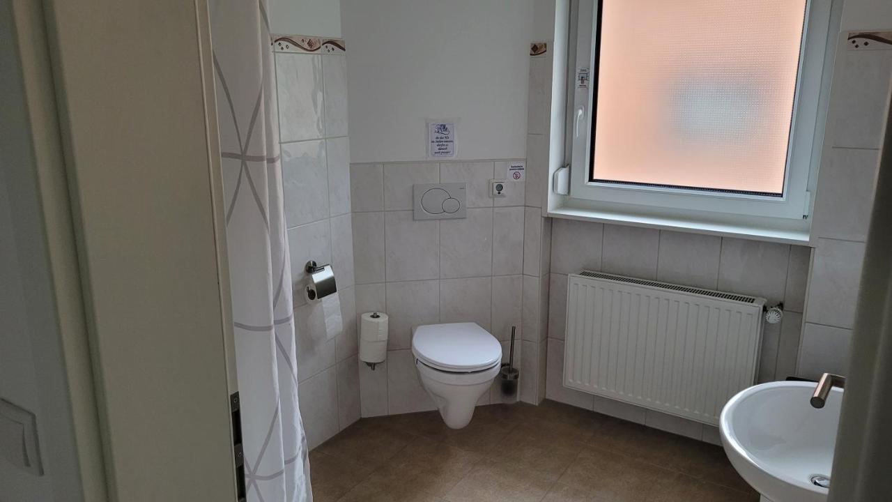 Ferienwohnung 2 - "Ferienhaus Seibert" Ellerdorf エクステリア 写真