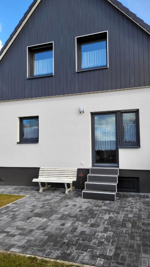 Ferienwohnung 2 - "Ferienhaus Seibert" Ellerdorf エクステリア 写真