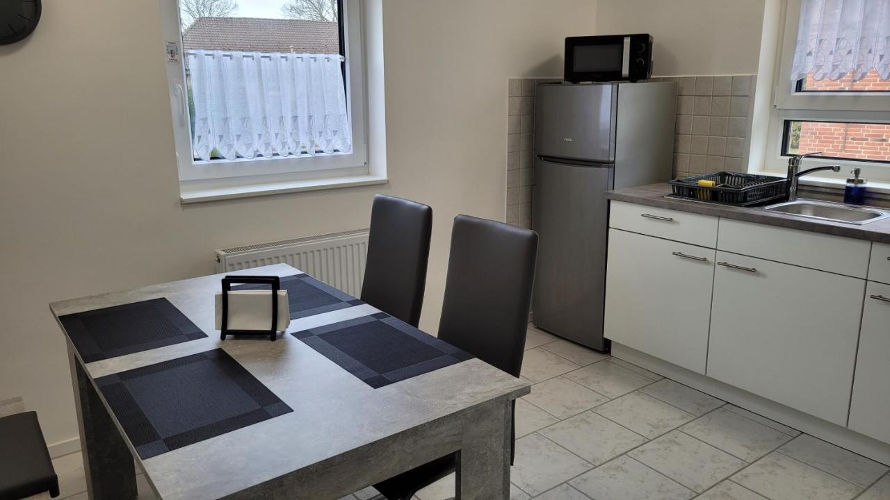 Ferienwohnung 2 - "Ferienhaus Seibert" Ellerdorf エクステリア 写真