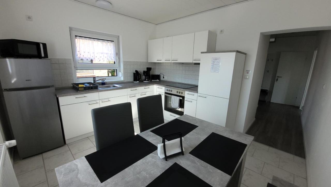 Ferienwohnung 2 - "Ferienhaus Seibert" Ellerdorf エクステリア 写真